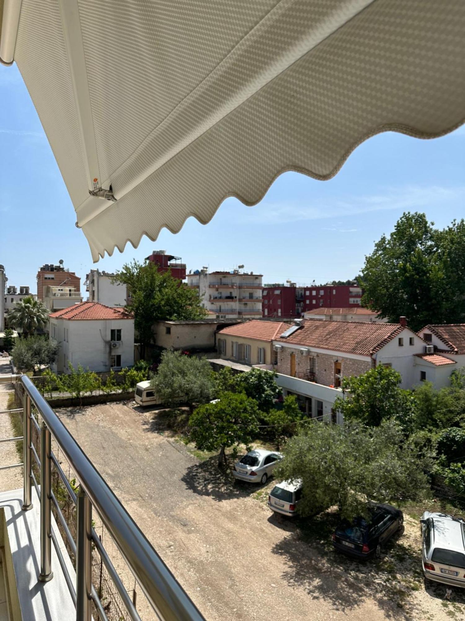 Piazza Himarë